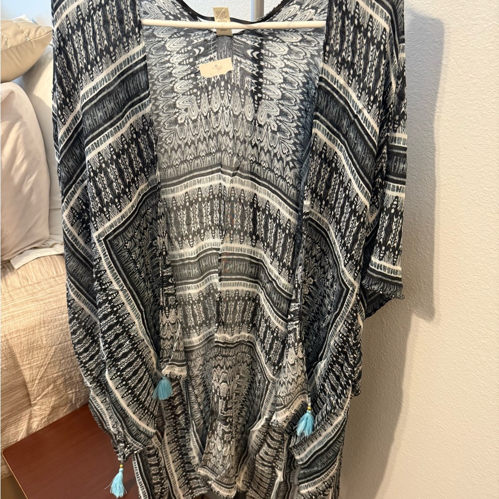 Black and White Patterned Kimono
